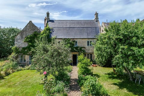 Monks Retreat - Green Room - Tranquil Escape for 2