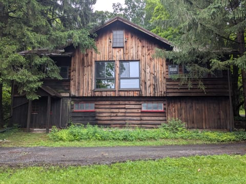 Evergreen Hideaway