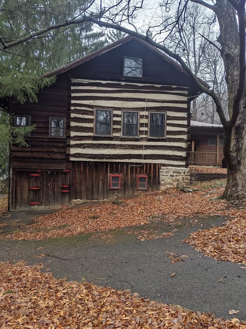 Evergreen Hideaway image 2
