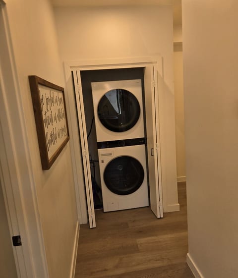 In Unit Washer and Dryer