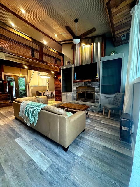 The Cavern Haus | Exit 8