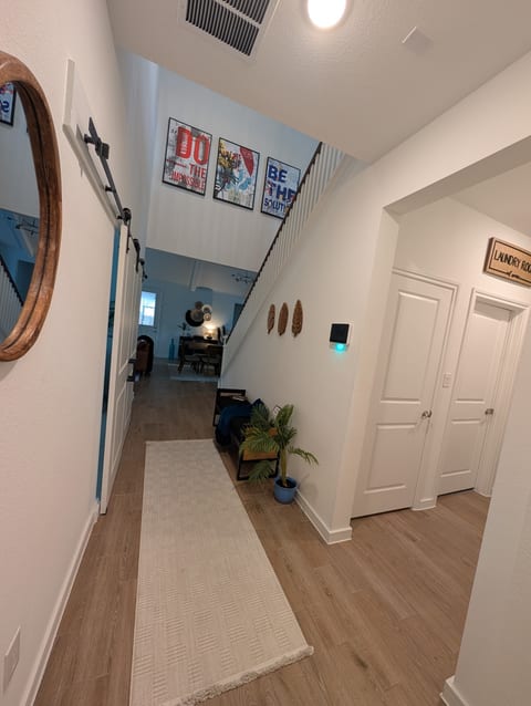 Luxurious 6br/5bth