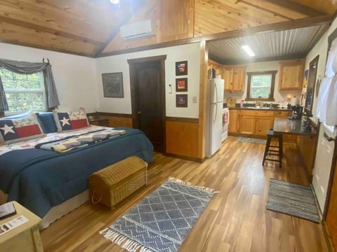 TX Hickory Hideout: Spiritual Retrt/Country Resort image 2