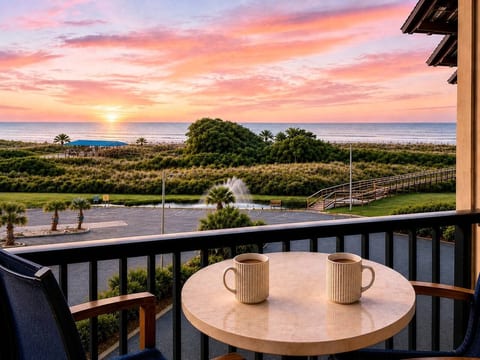 Luxury OCEANVIEW at Oceanfront Resort - Romantic Escape