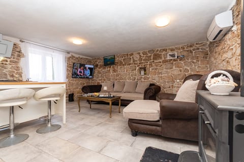 House Skarpini Dvori Peaceful Retreat - Unit 379022-13