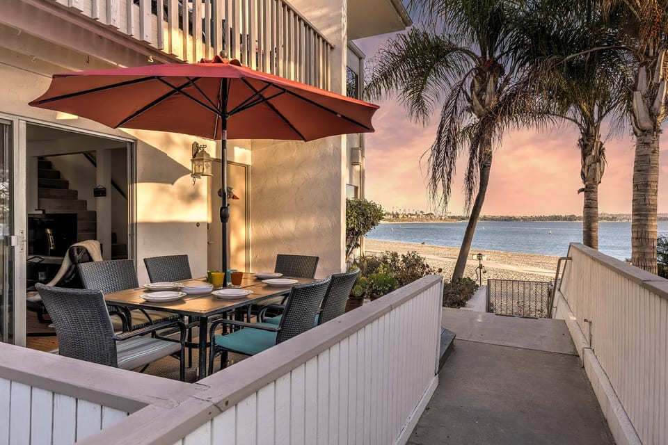 Bayfront Bliss overlooking the beach