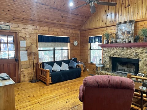 Lake Whitney Log Cabin Secluded & Cozy Log Cabin image 4