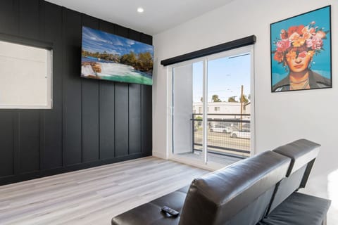 9BR Group Stay Mid City near USC