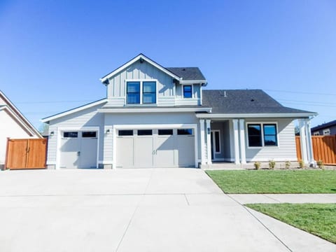 Eugene Vacation 4Bed- 2Master Suites 3Bath 1GBWiFi