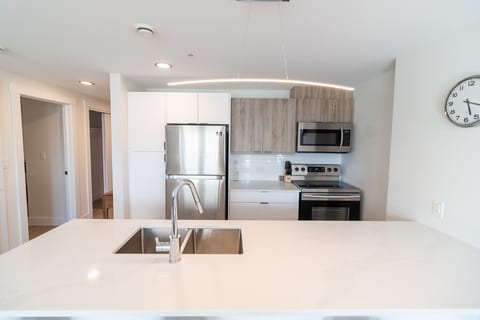 Furnished 2BR Downtown Halifax | The Junction