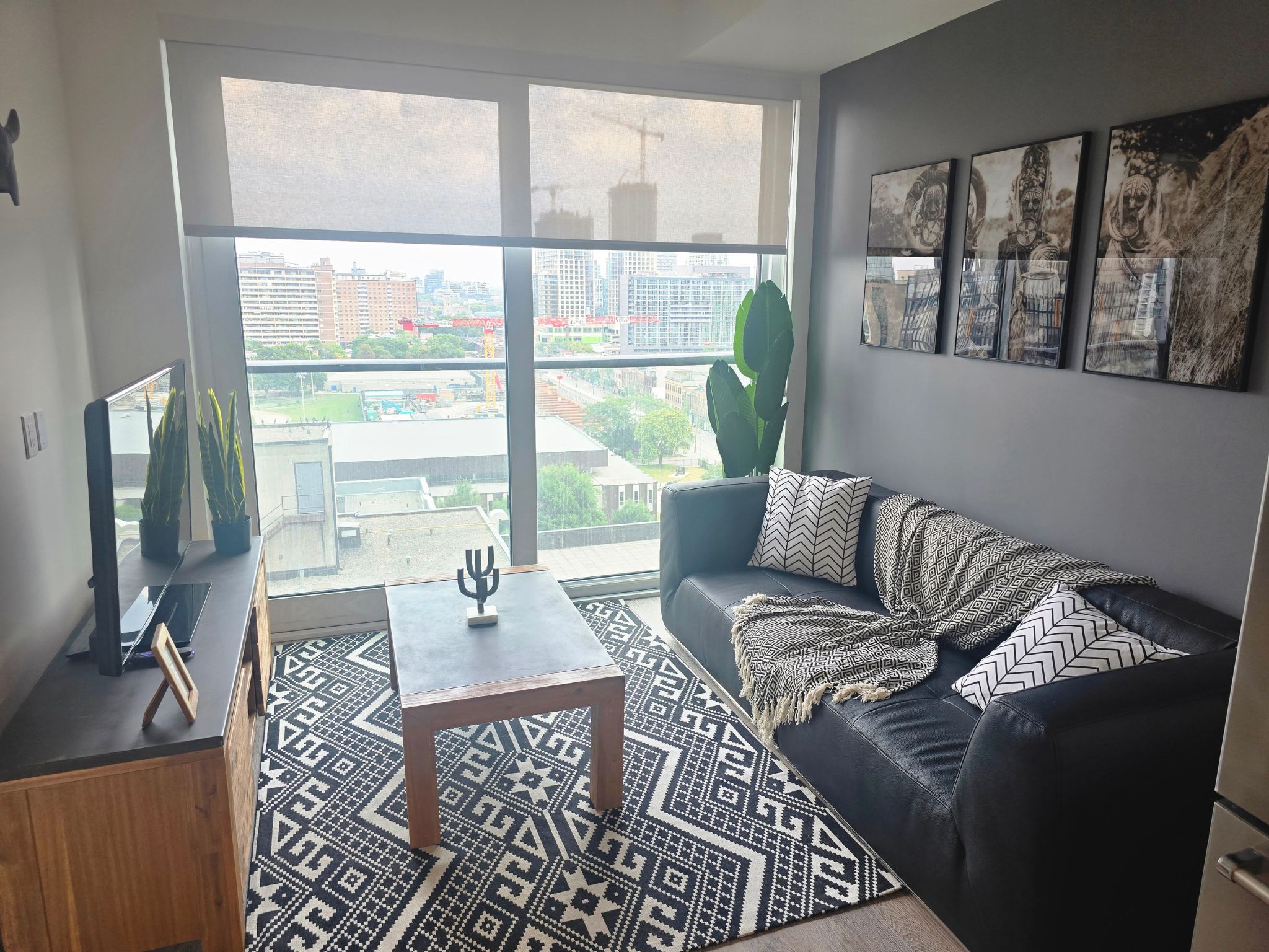 Luxury 1BR Downtown Toronto | ELM