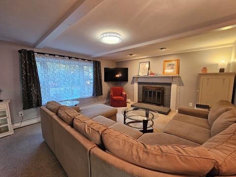 Living room with seating for the whole group