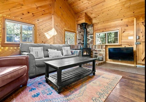 Thimbleberry Cabin