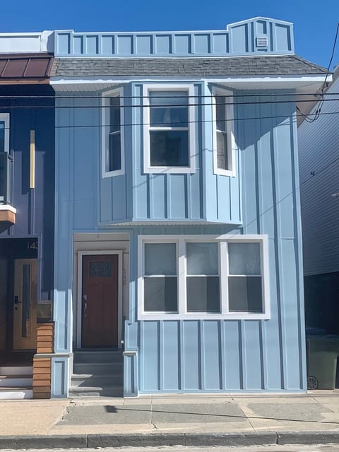 2nd House from Beach! Parking 5 BR/2BA Open LR/Kit