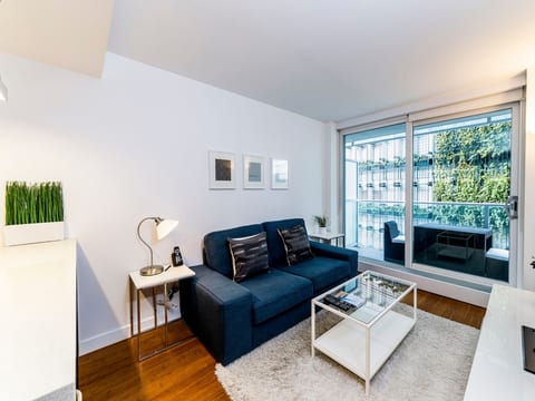 Modern 1BR in Vancouver | Telus Garden