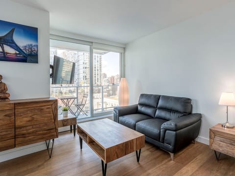 Luxury 2BR in Vancouver | Telus Garden