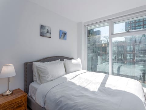 Luxury 2BR in Vancouver | Telus Garden