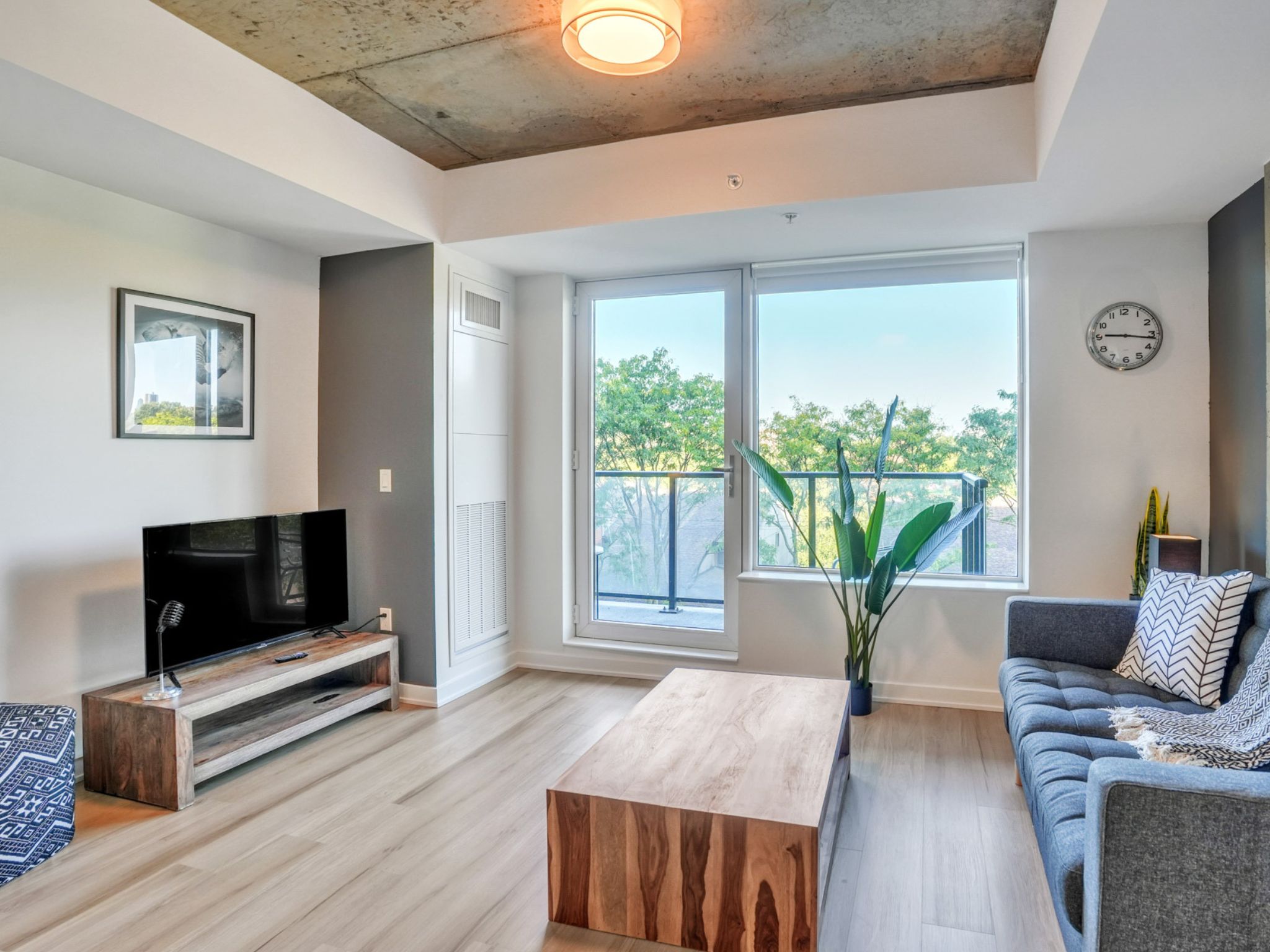 Modern 1BR in Ottawa | Robinson