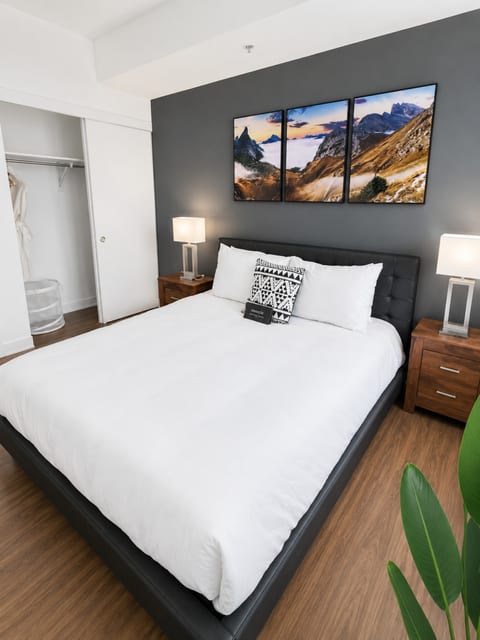 Modern 2BR in Ottawa | Carruthers