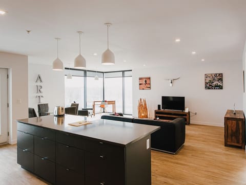 Luxury 2BR Suite in Winnipeg | The Spot