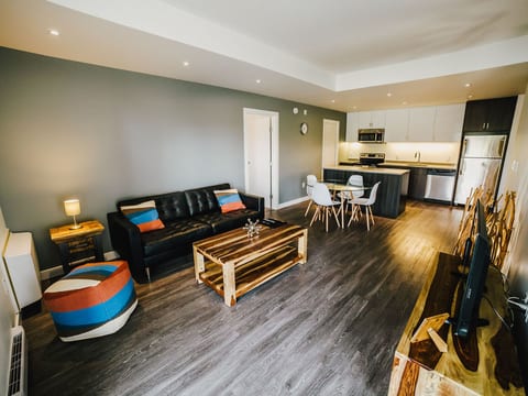 Furnished 3BR Downtown Winnipeg | The Spot