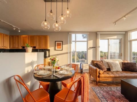 Downtown 1BR | Balcony + Gym + Prime Location