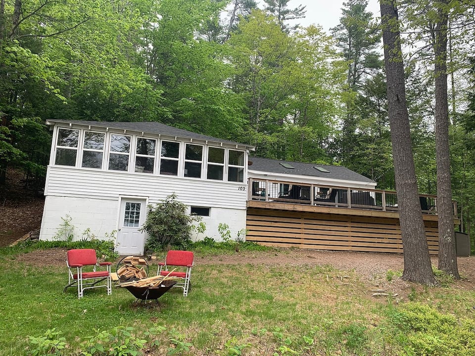 Sabbathday Pond Cozy cabin image 1