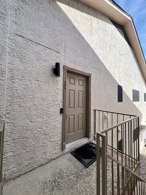 Newly Renovated Waterfront Comal River Condo image 4