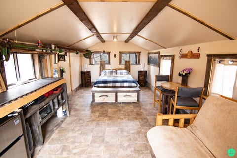 Harvest Moon Cabin