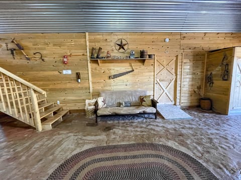 W-W: The Barndominium