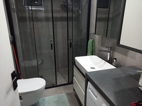 Asgard Life New Apartment (No Smoking) image 2