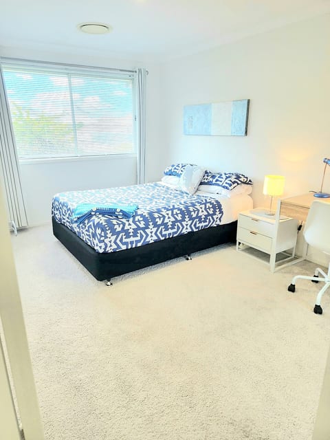 QUEEN Size bed, desk &chair, large built in wardrobe