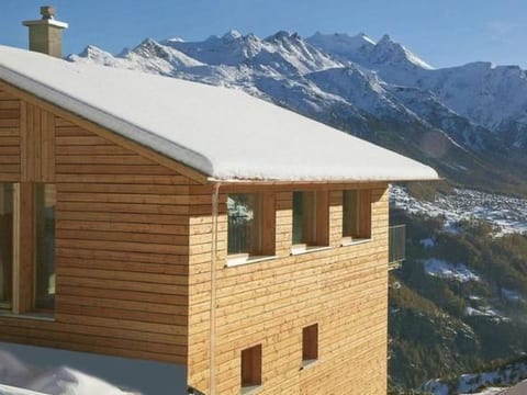 Chalet mit Blick auf die Berge