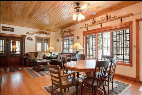 Andy Lee’s Bearskin Cabin