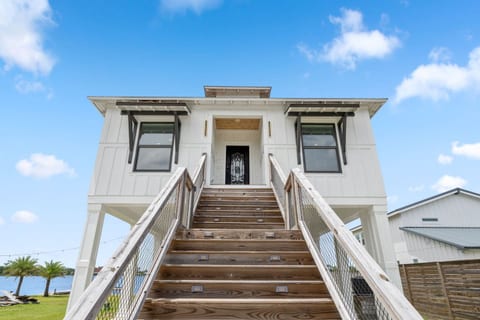 Hidden Cove - Private Beach and Boat Dock!