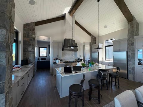 East Shore Bear Lake Oasis