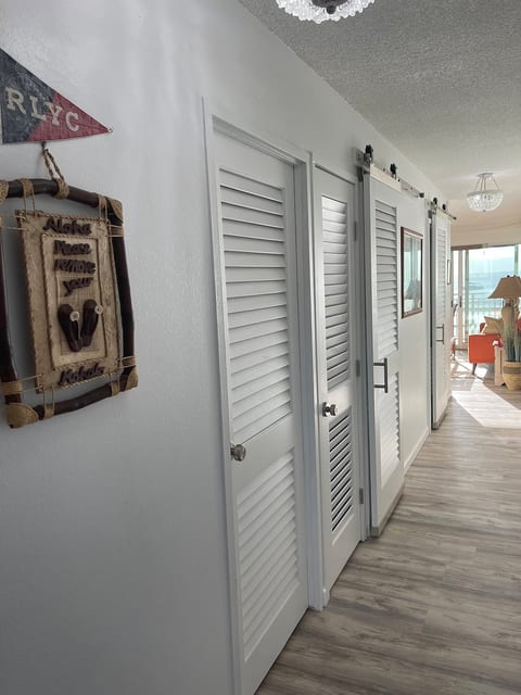 Welcome to Lahaina Roads Suite 212