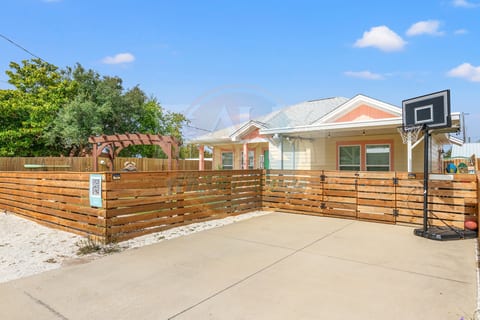 Coral Casa