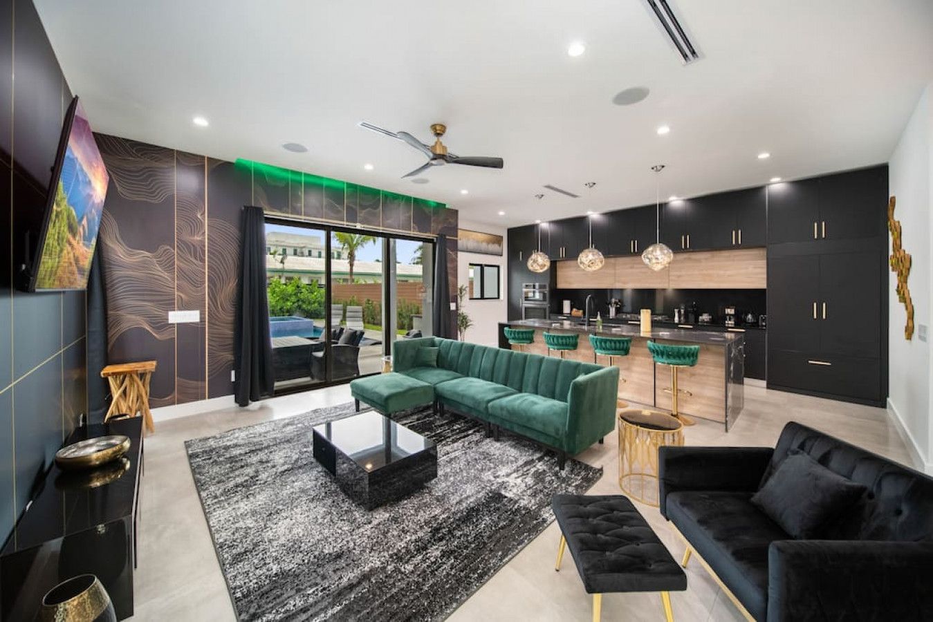 Elements Luxury Home with Pool and Hot Tub Near the Beach - Fort Lauderdale