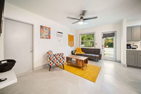 Modern Apartment Near Las Olas Beach