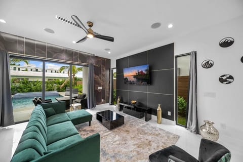 Las Olas Elements Home with Pool and Spa Near the Beach
