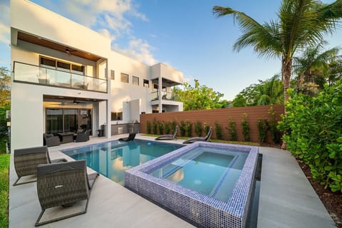 Las Olas Elements Home with Pool and Spa Near the Beach