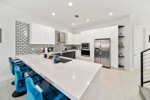 Modern Rock'nHome Near Hard Rock & FLL-Airport
