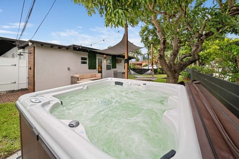 Mango Lover's Peaceful Zen Retreat