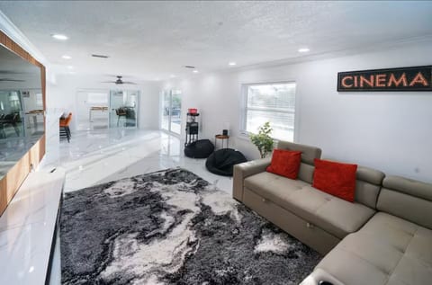 Newly Renovated Coconut Creek Home with Pool & Billiards