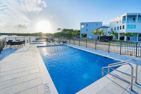 Stylish Oceanview Kayak Getaway w/ Pool & Hot Tub!