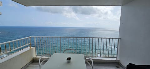 Oceanfront 3-bedroom Sub-Penthouse in Luquillo PR image 2