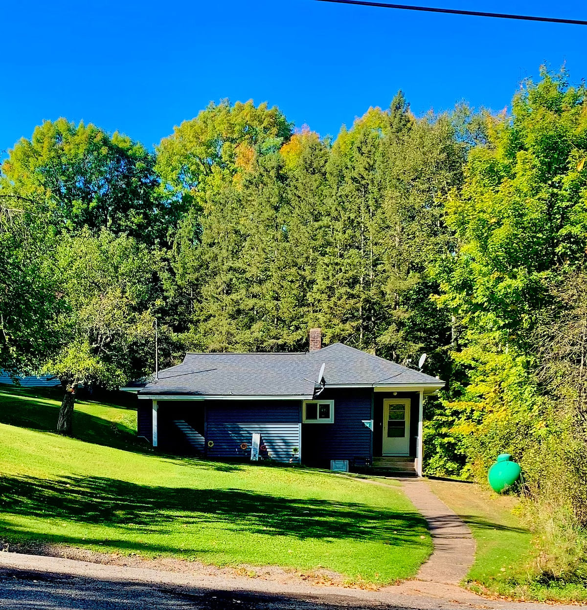 Lake Michigamme Retreat
+ ATV / Snowmobile Trail 8