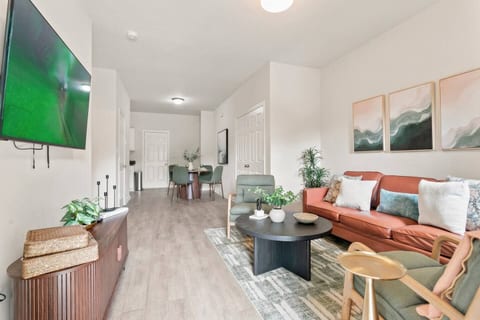 Extended stays NW Atlanta 4 Private Locking Rooms