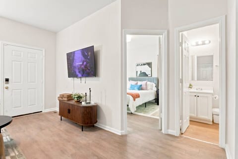 Extended stays NW Atlanta 4 Private Locking Rooms